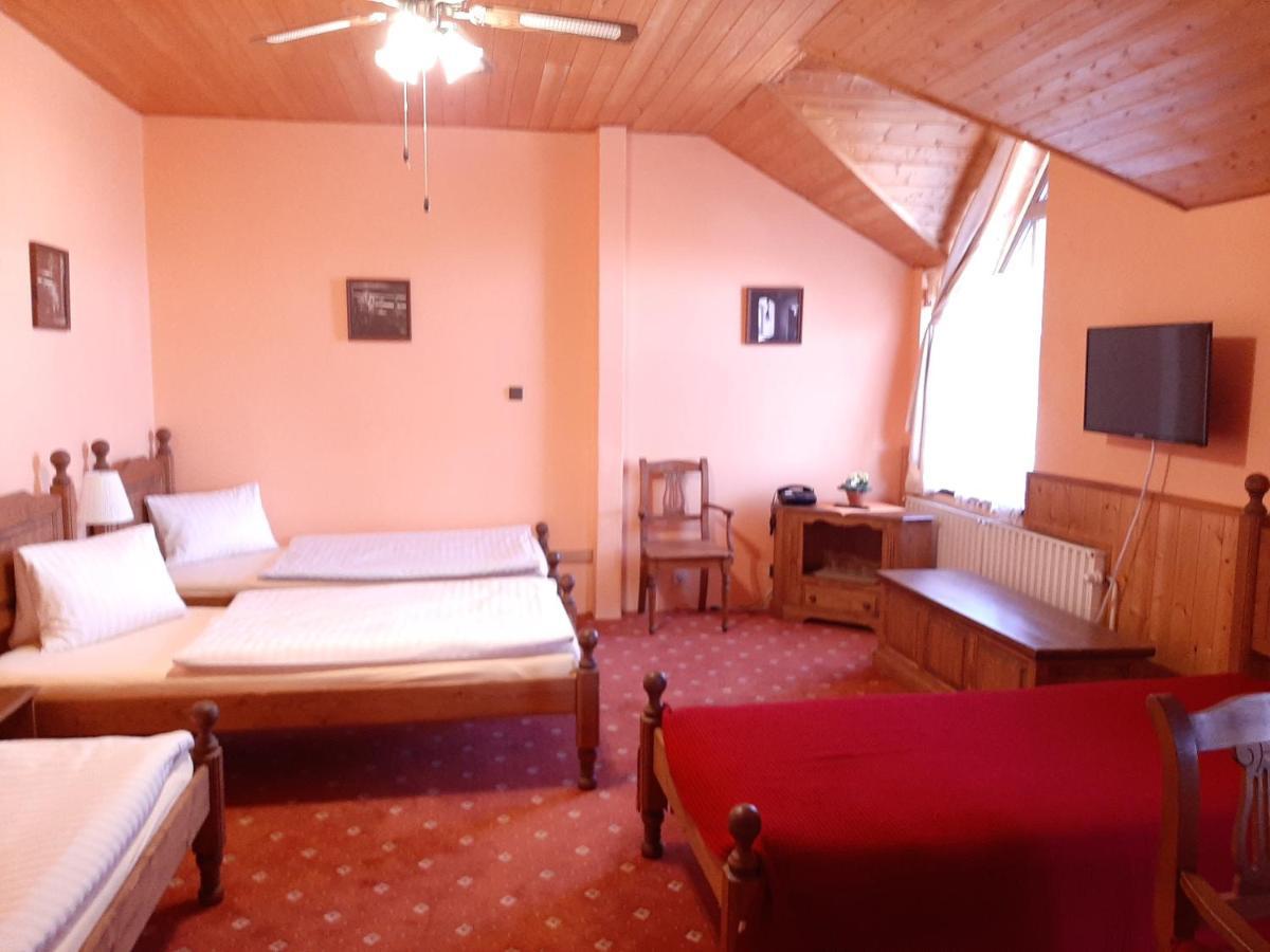 Garni Hotel Asas*** Most Exterior foto